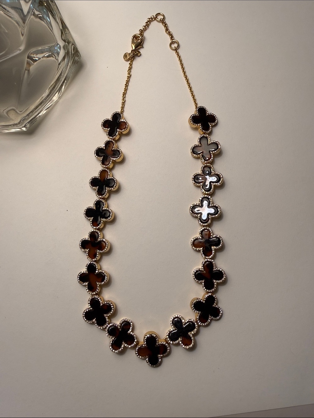Gold Tone Tortoise Shell Clover Link Necklace Ann Taylor - Picture 2 of 3